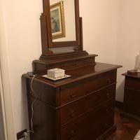 Comò in noce massello