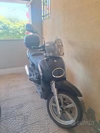 Aprilia Scarabeo 200 - 2014