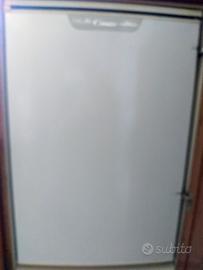 Frigorifero Candy con freezer ( Classe A+ )
