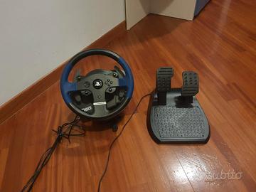 Volante con la pedaliera