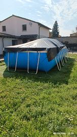 Piscina fuori terra completa di robot e telo coper