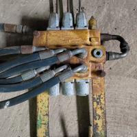 Distributore idraulico 3 leve