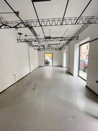 Immobile di 75 m² con 1 locale a Falconara Maritti