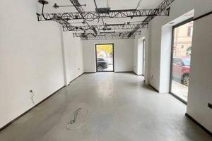 Immobile di 75 m² con 1 locale a Falconara Maritti