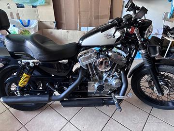 Harley - Davidson Sportster 883