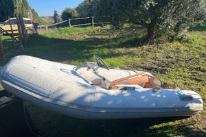 Gommone LED 280 con motore