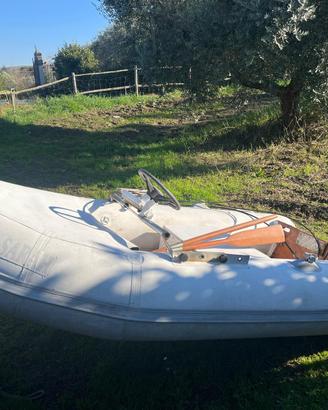 Gommone LED 280 con motore