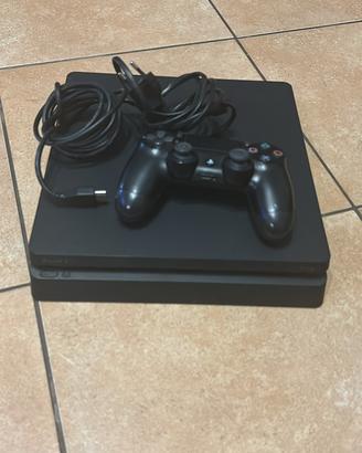 PS4 500GB + Controller – Perfettamente funzionante