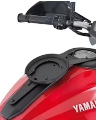 piastra tanklock per Yamaha mt07 2017