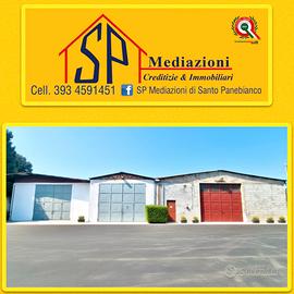 Locale con ampia area parcheggio