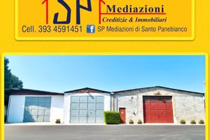 Locale con ampia area parcheggio