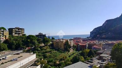 2 LOCALI A FINALE LIGURE