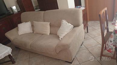 Divano nuovo mai utilizzato