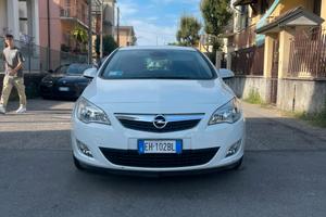 Opel astra 1.4 100cv 5p elective