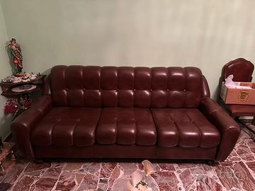 Set divano + 2 poltrone in pelle vintage anni ‘70