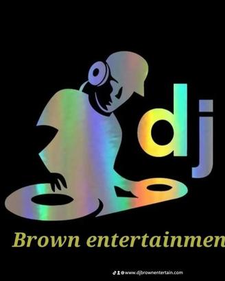 Dj professionale con tutti attrezzature complete