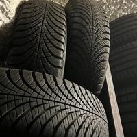 Treno gomme all seasons Toyota Aygo X