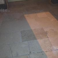 Basole in pietra di Giovinazzo