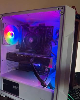 Pc gaming full hd +scheda audio+ mircofono scarlet