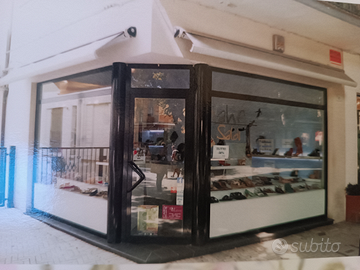 Negozio isola dei platani bellaria