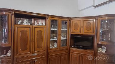 parete attrezzata angolare in legno massello