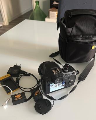 Panasonic Lumix DC-FZ 82 4K+ Borsa+ 2 Batterie