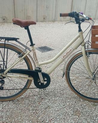 Bicicletta donna con cambio a manubrio old stile