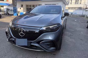 Mercedes EQE Subentro Leasing € 1347/mese