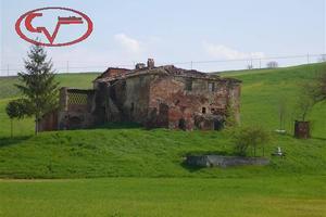 Rustico / Casale di 600 m² con più di 5 locali a S