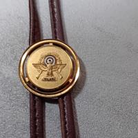 Cravatta con cordino pelle e medaglione da cowboy