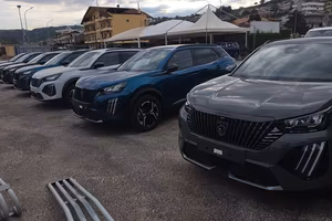 Peugeot 2008 ALLURE KM ZERO 2026