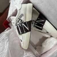 scarpe valentino garavani
