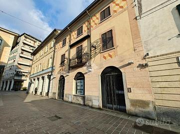 CASA INDIPENDENTE A CANTÙ