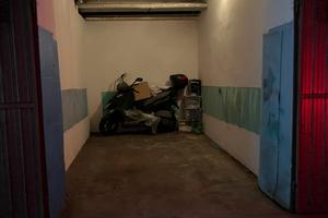 Garage 17 mq - Via Barilla / Via Tanara