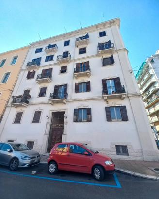 Via Pitagora 3 vani arredato e ristrutturato