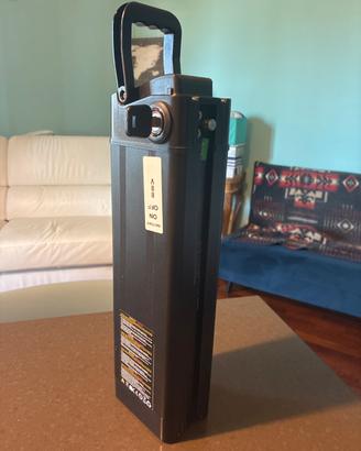 Batteria Bici Elettrica 36V 10.4Ah + Chiave