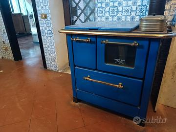 cucina economica nordica blu  