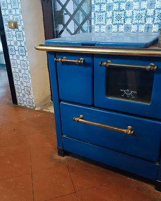 cucina economica nordica blu  