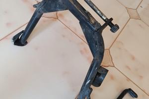 cavalletto centrale Peugeot geopolis 250/300