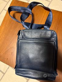 Borsa a tracolla in pelle blu Piquadro