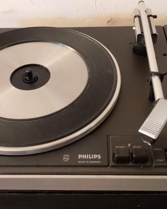 giradischi più casse Phillips.