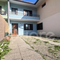 Villa a schiera centrale - Chiopris-Viscone