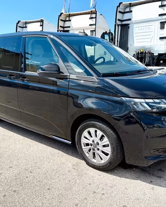 VW T7 MULTIVAN DSG 7 posti, 2025, km 14.000