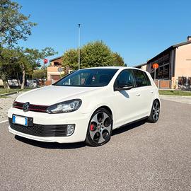 Volkswagen golf GTi 2.0 benzina cambio DSG