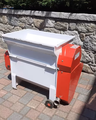 pigiadiraspatrice con pompa come nuova