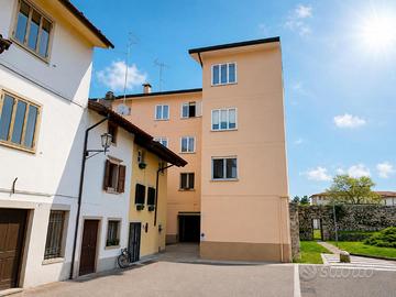 Vivi Cividale: due camere, due balconi e posto ...