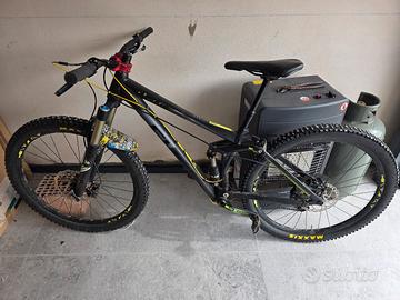 enduro cube frittata 27.5 taglia s xs 