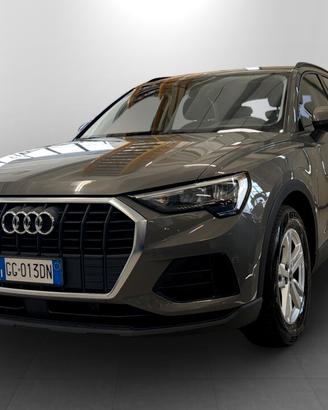 Audi Q3 35 TFSI Business Advanced S-Tronic