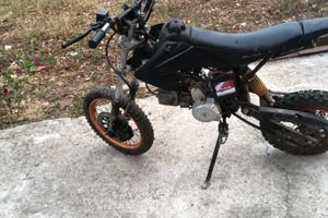 Pit bike