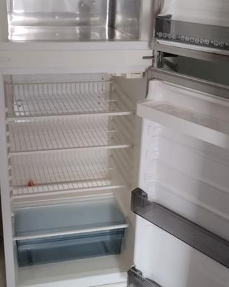 Frigorifero incasso Wirlpool guasto ricambi utili